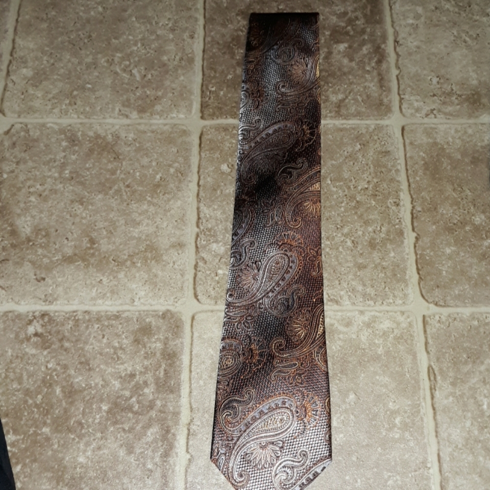 Men's necktie
